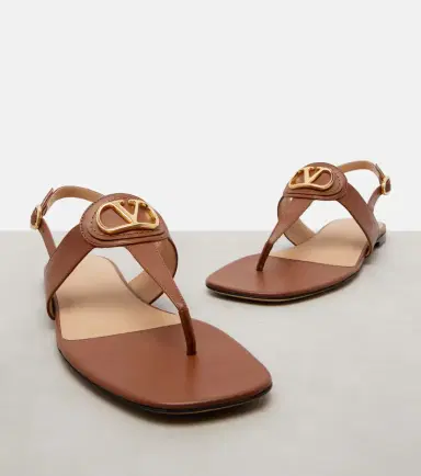 Valentino Garavani VLogo Signature leather thong sandals | Thumbnail 2