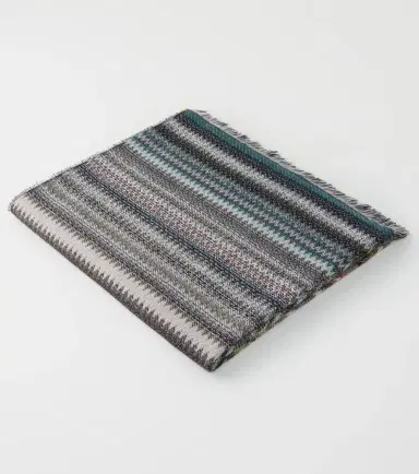 Missoni Zigzag throw | Thumbnail 3