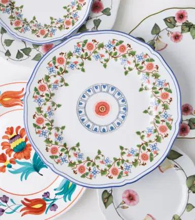 Cabana x Ginori 1735 Martina floral porcelain charger plate | Thumbnail 3