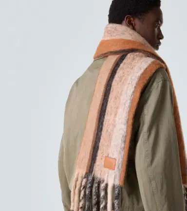 Loewe Alpaca and wool-blend jacquard scarf | Thumbnail 2 Loewe Alpaca and wool-blend jacquard scarf | Thumbnail 2