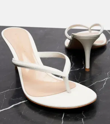Gianvito Rossi Calypso 70 leather thong sandals | Thumbnail 4