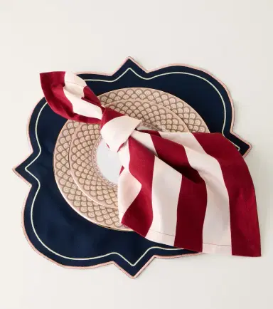 La DoubleJ Medallion set of 2 placemats | Thumbnail 2