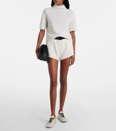 Lisa Yang Low-rise cashmere shorts | Thumbnail 4
