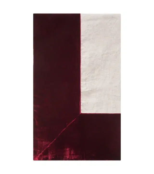 Once Milano Velvet-trimmed linen tablecloth