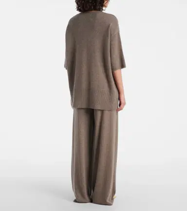 Lisa Yang Mila oversized cashmere sweater | Thumbnail 3 Lisa Yang Mila oversized cashmere sweater | Thumbnail 3