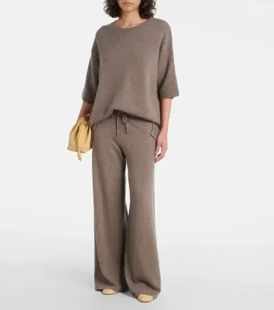 Lisa Yang Mila oversized cashmere sweater | Thumbnail 5 Lisa Yang Mila oversized cashmere sweater | Thumbnail 5