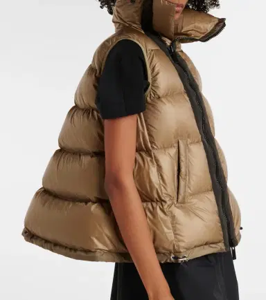 Sacai Asymmetric quilted down vest | Thumbnail 2