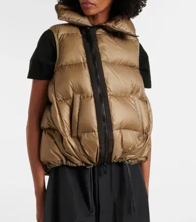 Sacai Asymmetric quilted down vest | Thumbnail 4