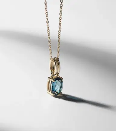 STONE AND STRAND Serenity 14kt gold charm necklace with spinel | Thumbnail 6