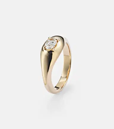 STONE AND STRAND Essential 14kt gold pinky ring with diamonds | Thumbnail 2 STONE AND STRAND Essential 14kt gold pinky ring with diamonds | Thumbnail 2