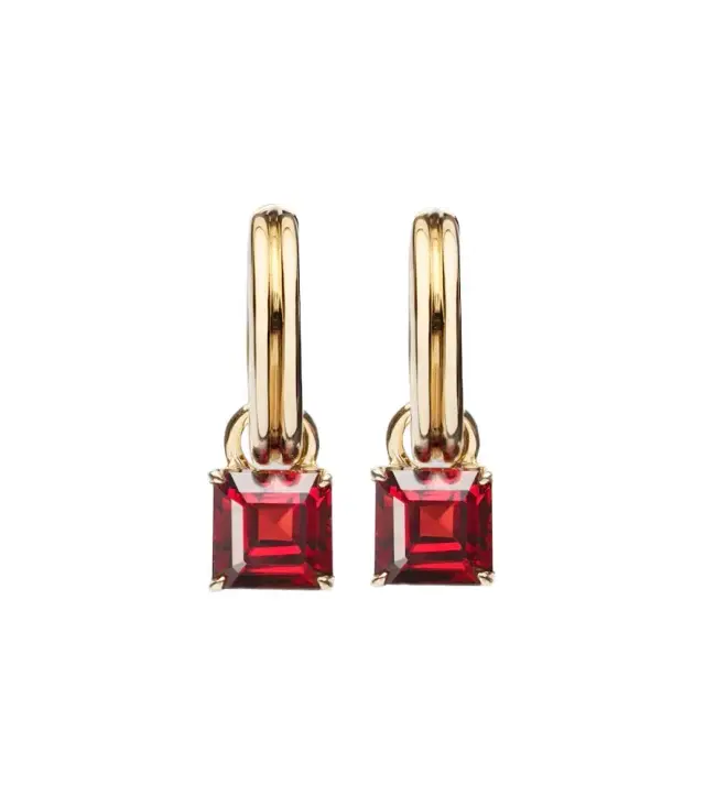 10kt gold earrings with garnets
