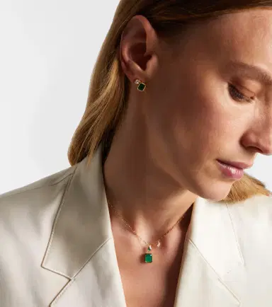 SHAY JEWELRY 18kt gold pendant necklace with emeralds and diamond | Thumbnail 5 SHAY JEWELRY 18kt gold pendant necklace with emeralds and diamond | Thumbnail 5