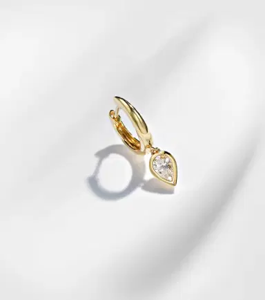 SHAY JEWELRY 18kt gold single huggie with diamonds | Thumbnail 3