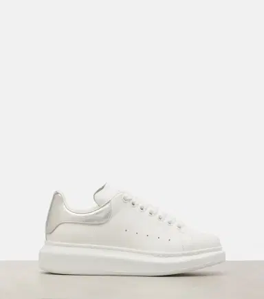 McQueen Oversized leather sneakers | Thumbnail 3