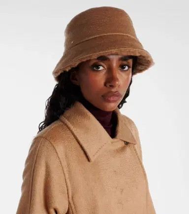 Max Mara Reversible camel hair bucket hat | Thumbnail 4