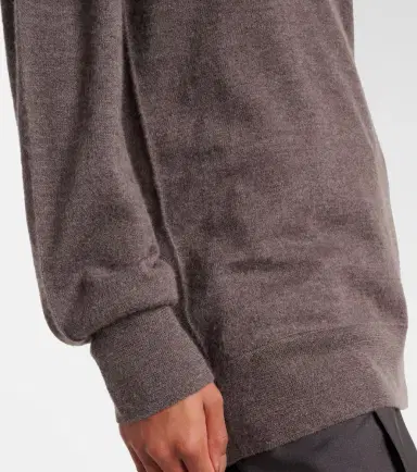 The Row Lizzy cashmere turtleneck sweater | Thumbnail 3 The Row Lizzy cashmere turtleneck sweater | Thumbnail 3