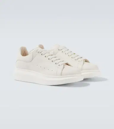 Alexander McQueen Oversized leather sneakers | Thumbnail 5 Alexander McQueen Oversized leather sneakers | Thumbnail 5