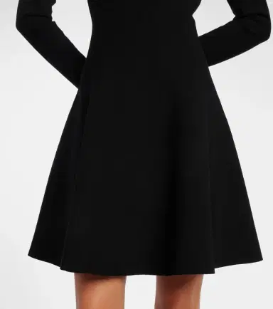 Oscar de la Renta Floral-appliqué off-shoulder minidress | Thumbnail 3