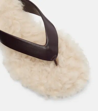 Le Monde Béryl Le Monde Béryl Shearling-trimmed leather thong sandals | Thumbnail 3 Le Monde Béryl Le Monde Béryl Shearling-trimmed leather thong sandals | Thumbnail 3