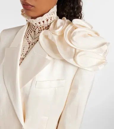 Magda Butrym Floral-appliqué coat | Thumbnail 6