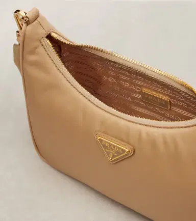 Prada Re-Edition 2005 Re-Nylon shoulder bag | Thumbnail 2 Prada Re-Edition 2005 Re-Nylon shoulder bag | Thumbnail 2