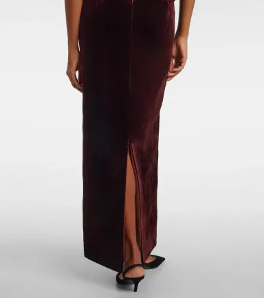 The New Arrivals Ilkyaz Ozel Noélie embellished velvet gown | Thumbnail 6 The New Arrivals Ilkyaz Ozel Noélie embellished velvet gown | Thumbnail 6
