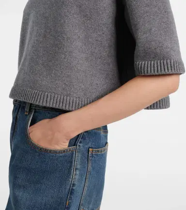 Alaïa Alaïa Cropped cashmere-blend turtleneck top | Thumbnail 4 Alaïa Alaïa Cropped cashmere-blend turtleneck top | Thumbnail 4