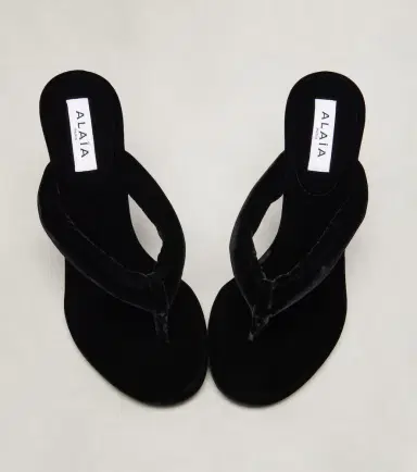 Alaïa Alaïa 90 velvet thong sandals | Thumbnail 3