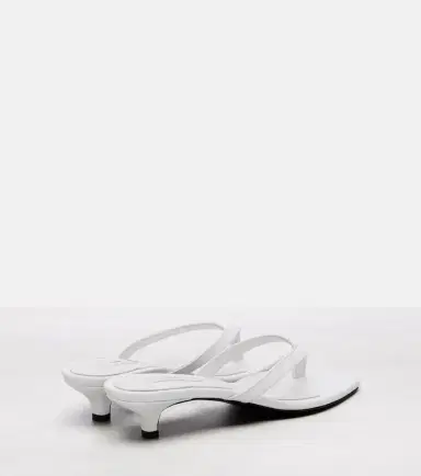 TOTEME Croc-effect leather thong sandals | Thumbnail 3 TOTEME Croc-effect leather thong sandals | Thumbnail 3