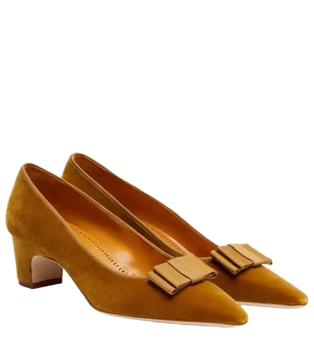 Manolo Blahnik Reador 50 velvet pumps