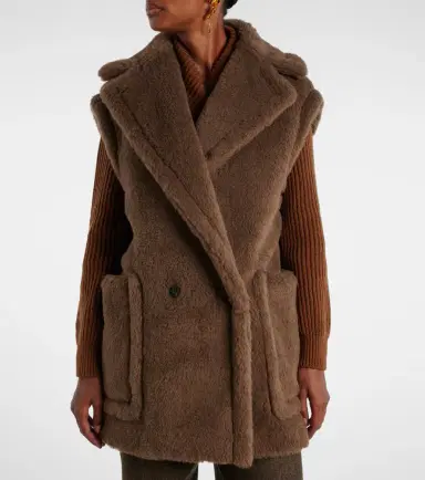 Max Mara Alpaca, wool, and silk Teddy vest | Thumbnail 4