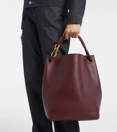 Bottega Veneta Andiamo Small leather bucket bag | Thumbnail 6 Bottega Veneta Andiamo Small leather bucket bag | Thumbnail 6