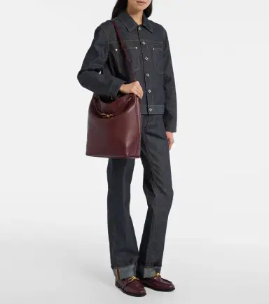 Bottega Veneta Andiamo Small leather bucket bag | Thumbnail 7 Bottega Veneta Andiamo Small leather bucket bag | Thumbnail 7