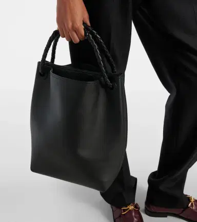Bottega Veneta Andiamo Small leather bucket bag | Thumbnail 5