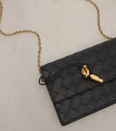 Bottega Veneta Andiamo Intrecciato leather shoulder bag | Thumbnail 4