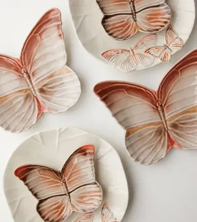 Bordallo Pinheiro Set of 4 ceramic dinner plates by Claudia Schiffer | Thumbnail 3