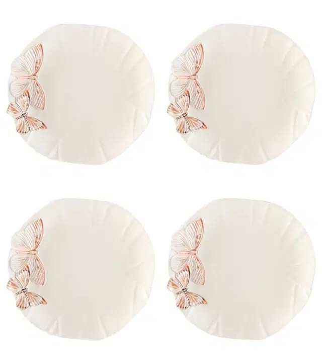 Bordallo Pinheiro Set of 4 ceramic dinner plates by Claudia Schiffer