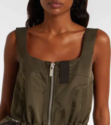 Sacai Technical zip-up tank top | Thumbnail 4 Sacai Technical zip-up tank top | Thumbnail 4