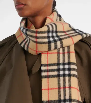 Burberry Check cashmere scarf | Thumbnail 4