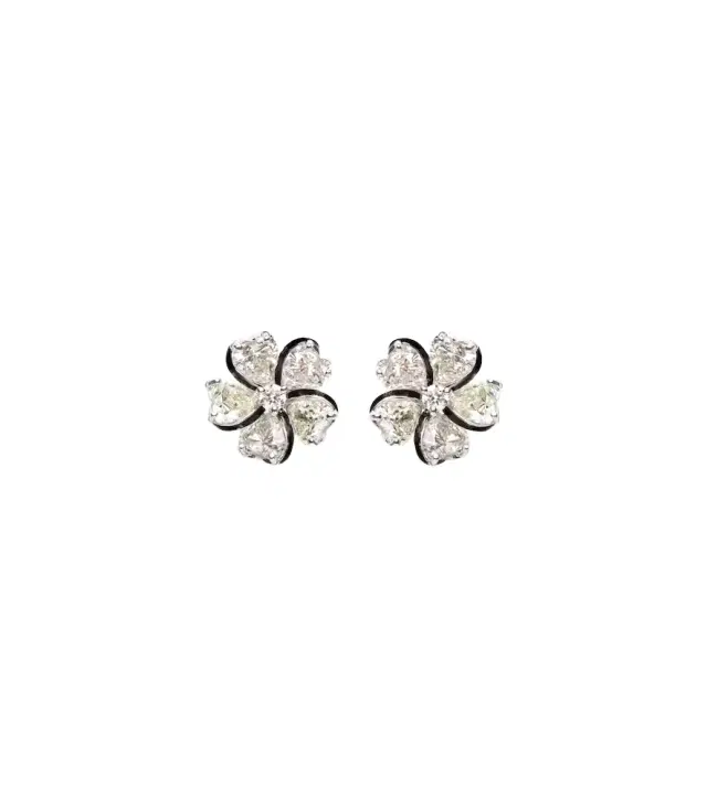 Kamyen Love Petals 18kt white gold earrings with diamonds