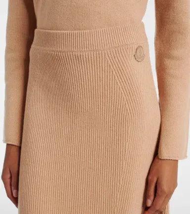 Moncler Ribbed-knit wool and cashmere midi skirt | Thumbnail 4