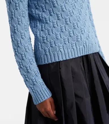 Moncler Virgin wool sweater | Thumbnail 3