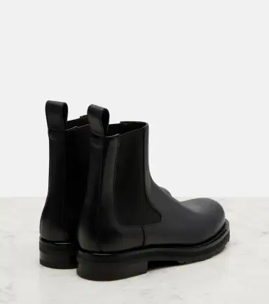 The Row Leather Chelsea boots | Thumbnail 2