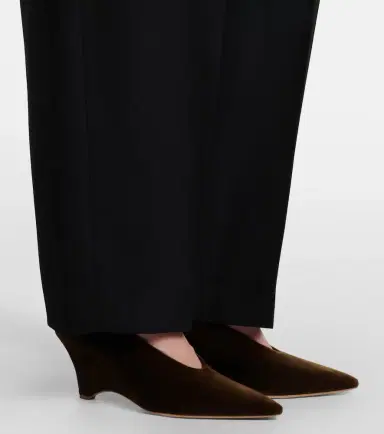 Le Monde Béryl Le Monde Béryl Victoria 70 velvet wedges | Thumbnail 6