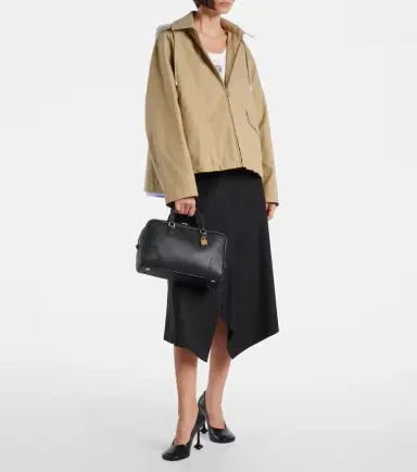 Loewe Amazona 28 leather top-handle bag | Thumbnail 7 Loewe Amazona 28 leather top-handle bag | Thumbnail 7