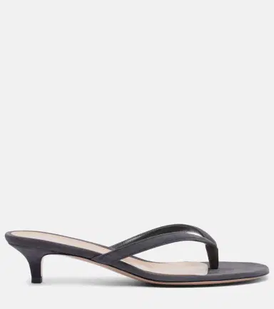 Gianvito Rossi Calypso 35 suede thong sandals | Thumbnail 4