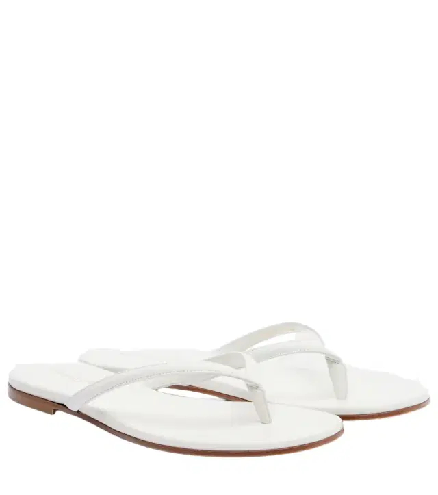 Gianvito Rossi Leather thong sandals