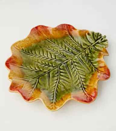 Bordallo Pinheiro Gudrun charger plate by Claudia Schiffer | Thumbnail 3