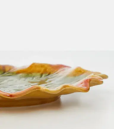 Bordallo Pinheiro Gudrun charger plate by Claudia Schiffer | Thumbnail 4