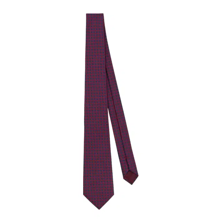 Silk tie